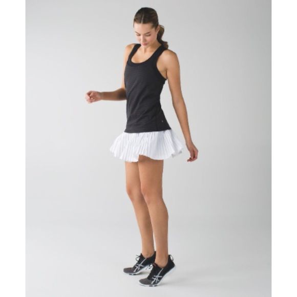 EUC LULULEMON Pleat To Street Skirt II White Grey 8 - Picture 1 of 7